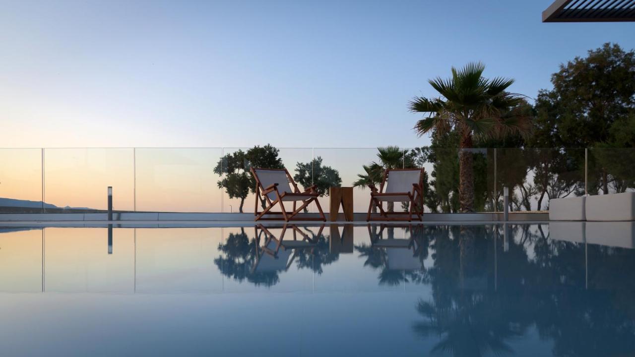 Artemis Seafront Villa, An Evanescence Sea Retreat, By Thinkvilla Тавронитис Экстерьер фото